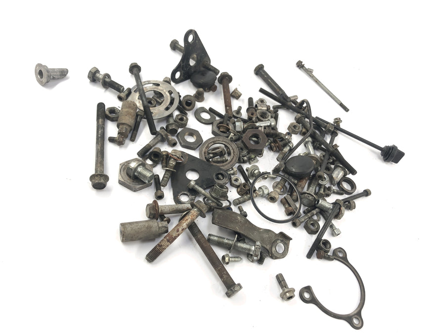 Yamaha TT 600 R DJ01 [1998] - screws residual parts are bundle