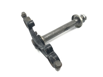 Honda FT 500 PC07 [1983] - Fork bridge below steering head shaft