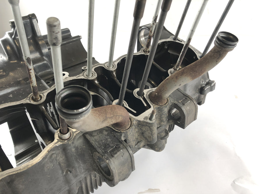 Suzuki Bandit 1200 GV75A [1998] - Engine housing empty housing