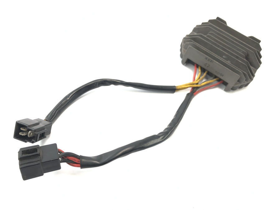 Triumph Speed Triple 1050 515NJ [2007] - Voltage Regulator Rectifier Regulator