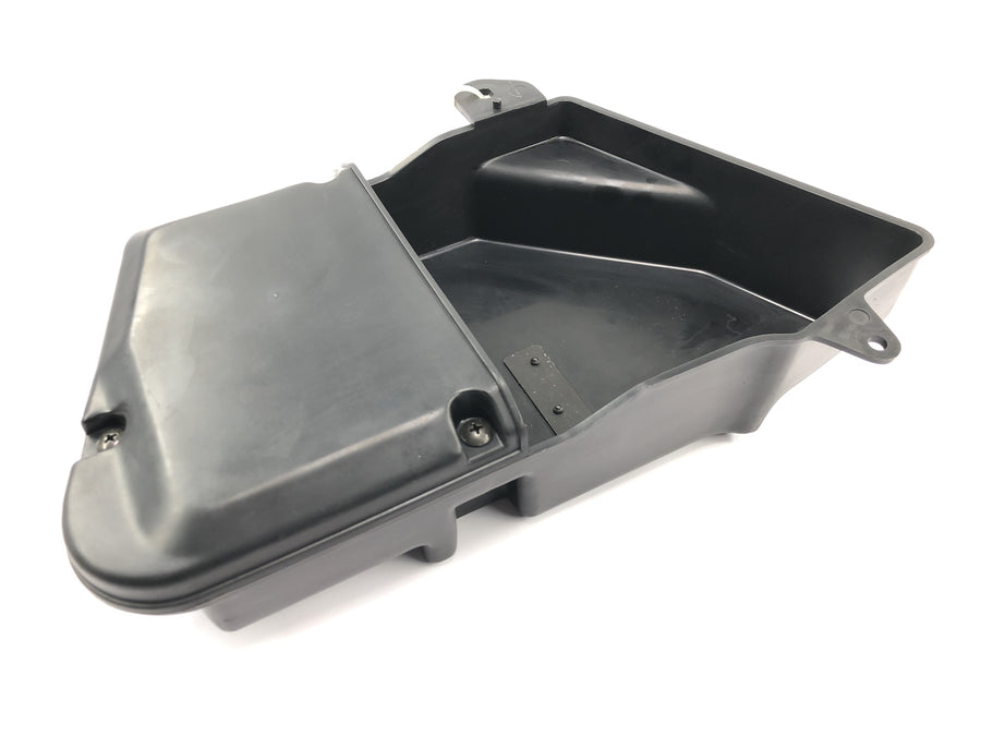 Kawasaki VN 800 VN800A [1996] - storage compartment on the right