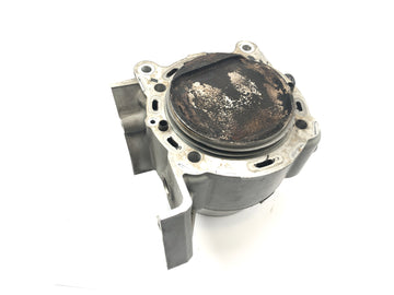 Ducati Multistrada 1200 S Touring [2009] - Cylinder with rear piston
