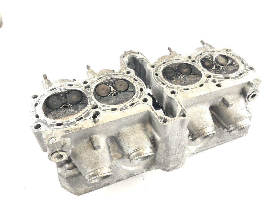 Honda CBR 1000 F SC24 [1991] - Cylinder head