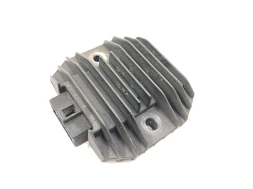 Yamaha YZF R1 RN04 [2001] - Voltage Regulator Rectifier Regulator