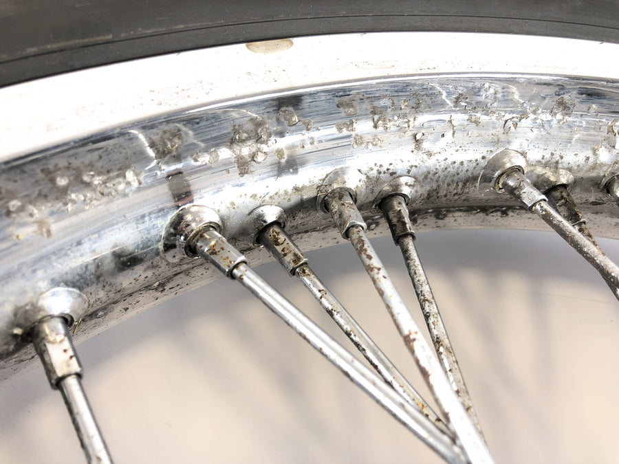 Suzuki VS 1400 VX51L [1987] - Front wheel with brake disc