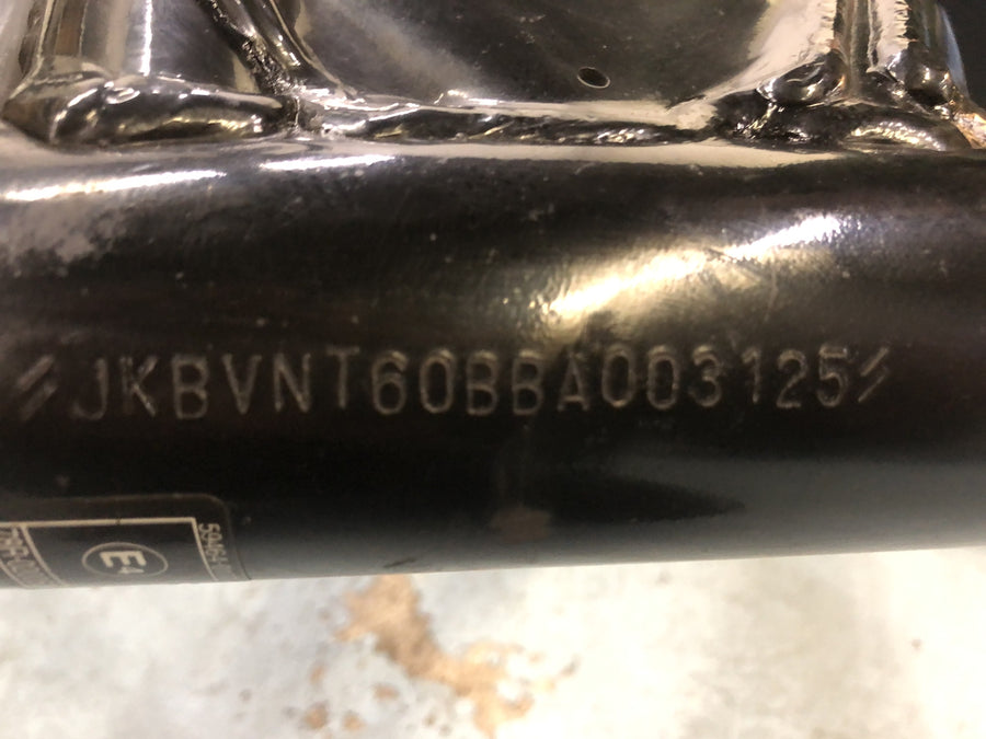 Kawasaki VN 1600 Mean Streak VNT60B [2005] - Frame with papers