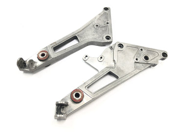 Kawasaki GPZ 1000 RX [1987] - Footrest holder, pillion rest holder left and right
