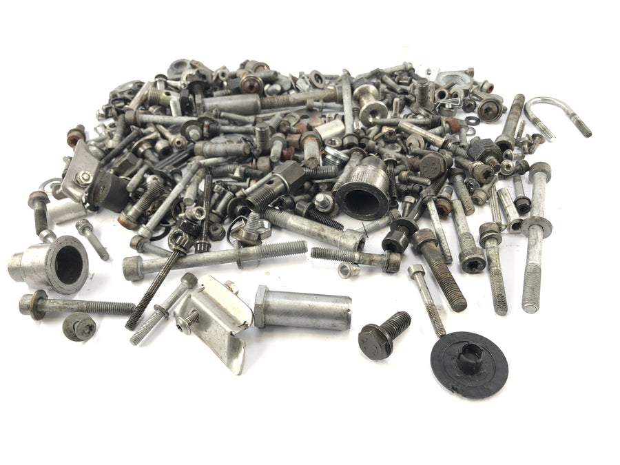 BMW R 1200 GS R12 K25 [2003] - screws remnants