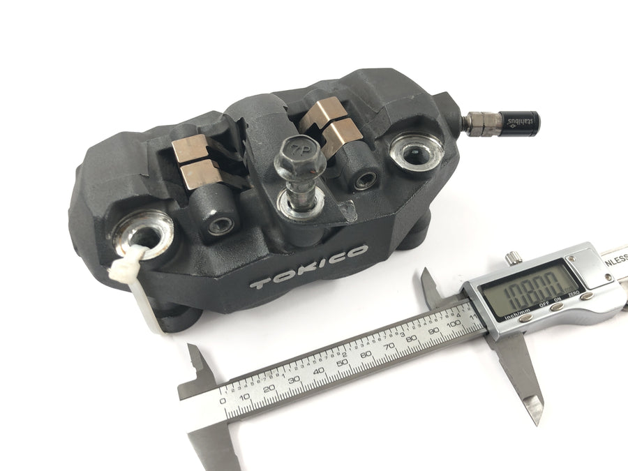 Suzuki GSX R 1000 WVB6 K6 [2006] - Bremssattel Bremszange vorne rechts Tokico