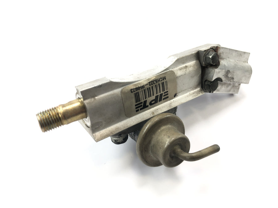 Honda VTX 1800 SC46 [2004] - Fuel pressure regulator Fuel pressure regulator
