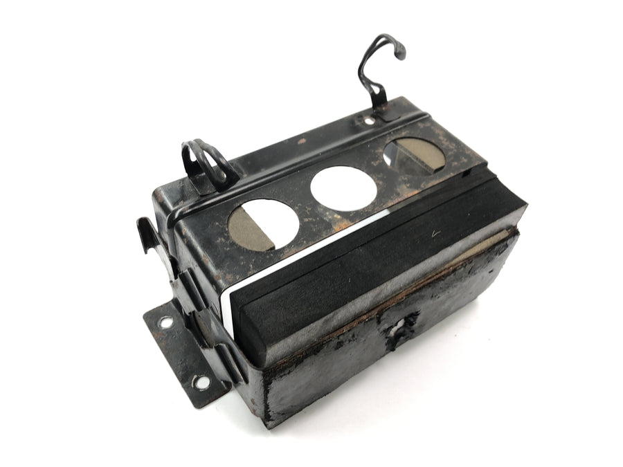 Suzuki GSX-R 1100 W GU75 C [1994] - Battery box holder battery