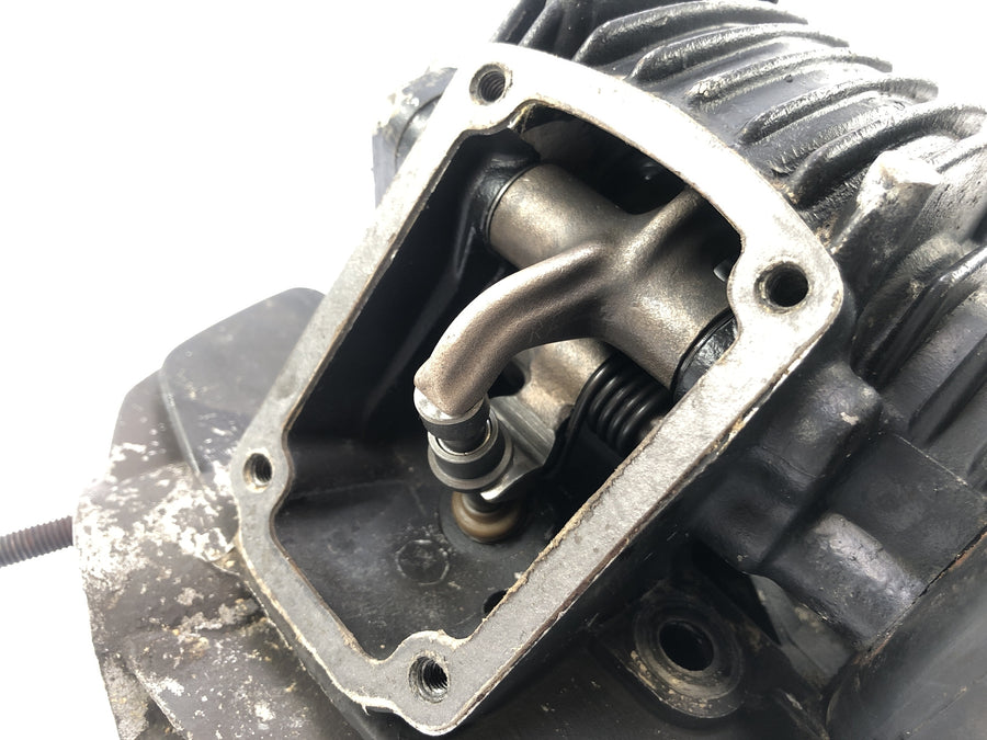 Cagiva elefant 650 [1984] - cylinder head at the back