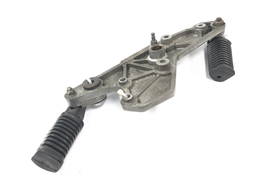 Kawasaki Z 1100 KZZ10A [1984] - footrest plate on the right with footrests