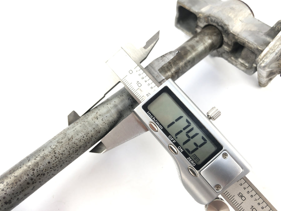 Honda CB 750 RC42 [1996] - rear axle with chain tensioner set