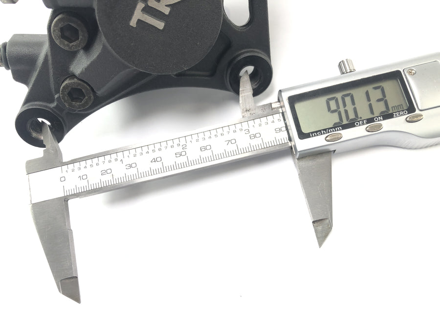 Triumph Sprint ST 1050 [2005] - Brake caliper brake tongs on the front left