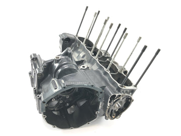 Suzuki GSX R 1100 GU74C [1987] - engine housing crankcase engine block empty housing