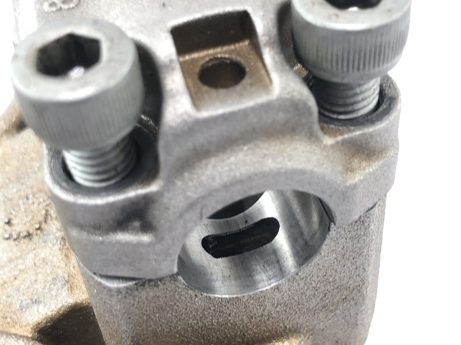 Moto Guzzi Stelvio 1200 8V [2016] - rocker arm bracket rocker lever bridge valve train right
