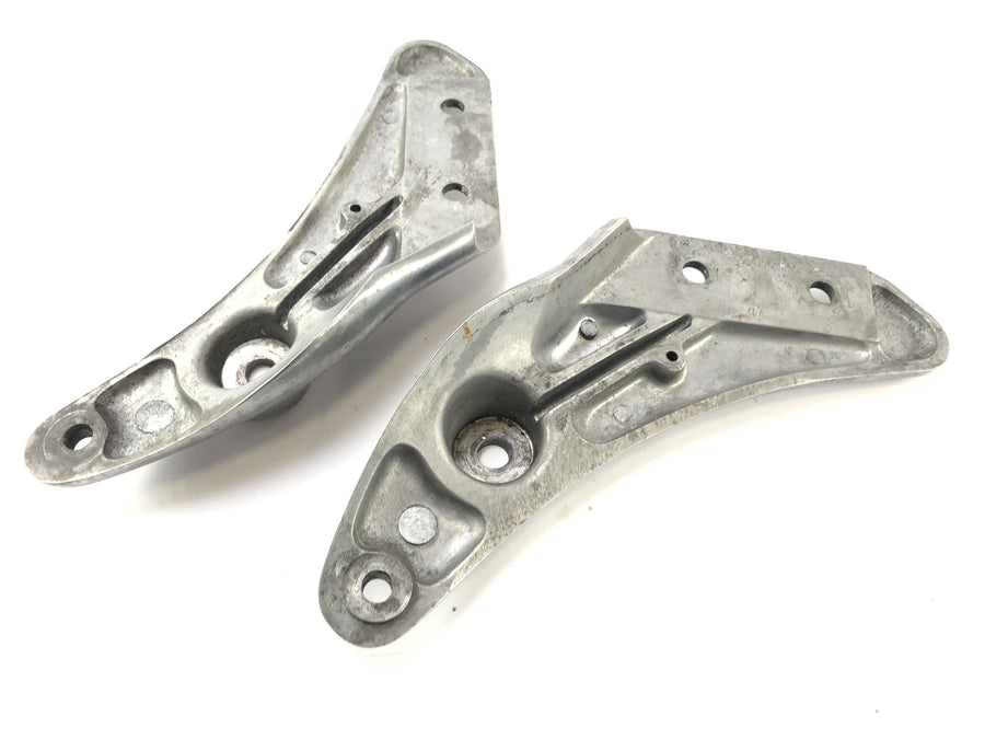 Triumph Thunderbird 900 T309RT [1996] - Bracket rear fender indicator mount