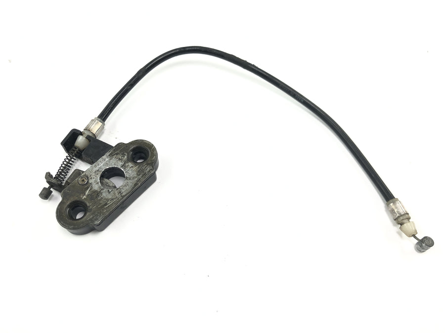 Triumph Tiger 900 T400 [1998] - Seat lock with Bowden cable seat closer