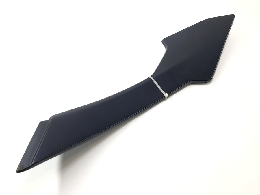 Aprilia RST 1000 Futura [2002] - Side cladding on the right side of the seat panel