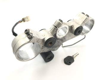 KTM 640 Adventure LC4 [2001] - top triple clamp with ignition lock - 0