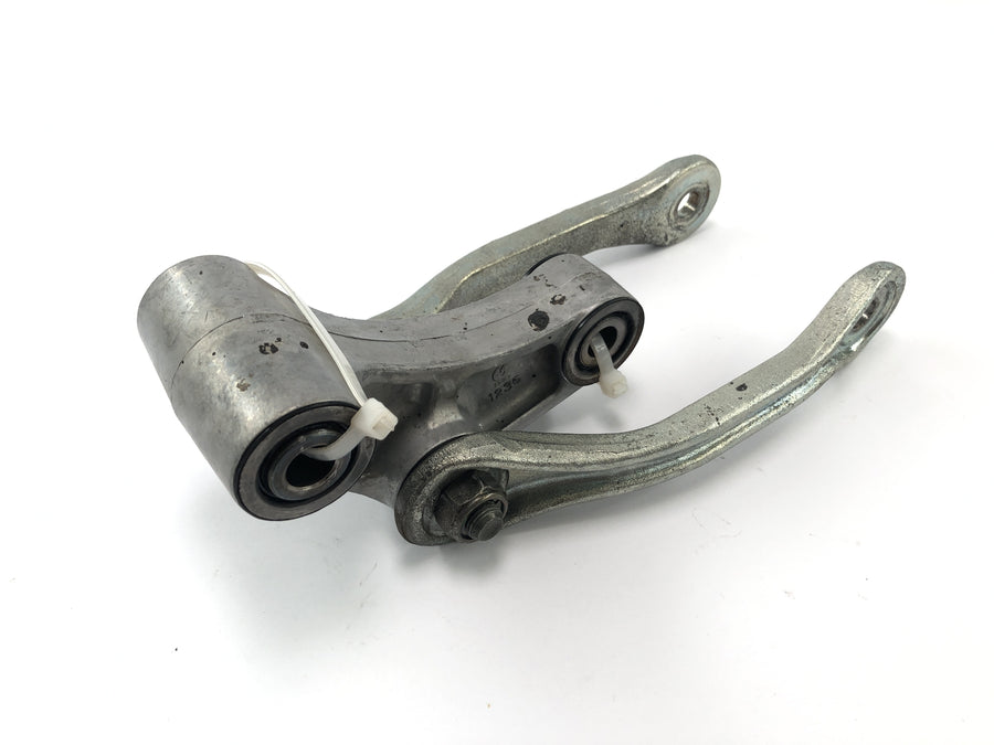 Kawasaki GPZ 1100 ZXT10E [1997] - Deflace lever Spring hindbone behind bike Linkage