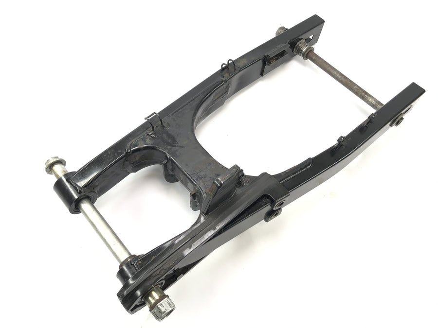 Honda SLR 650 RD09 [1997] - Schwinge rear wheel swing
