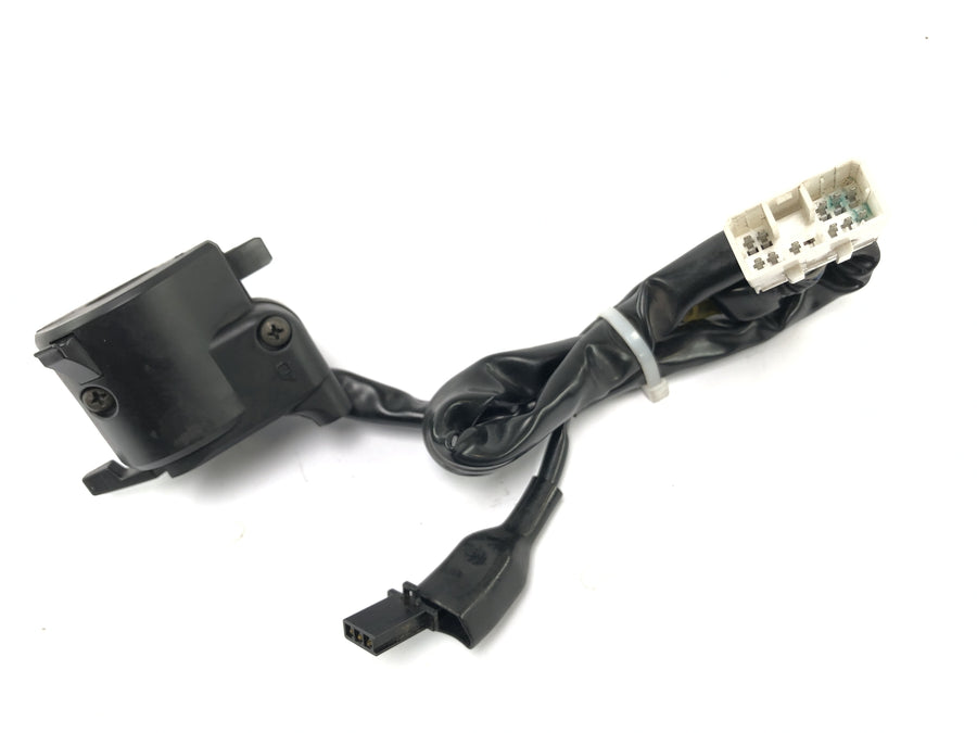 Triumph Daytona 900 T300 [1993] - handlebar switch on the left handlebar fittings