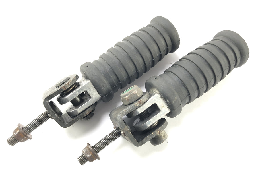 Triumph Thunderbird 900 T309RT [1996] - Passenger footrests left and right