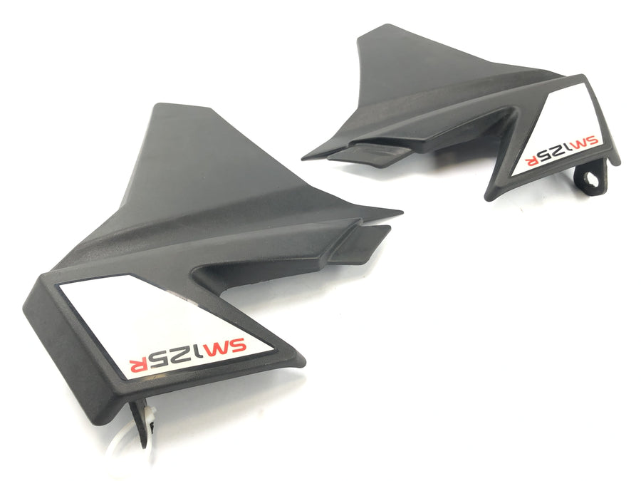 SWM SM 125 R [2018] - cooler cladding side parts cladding on the left right plastic
