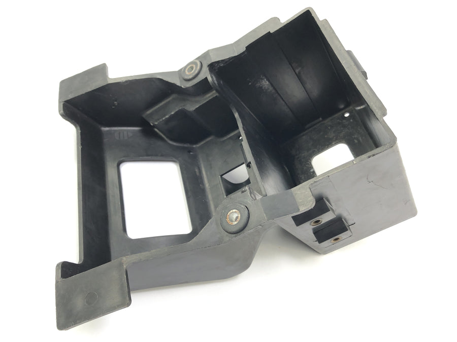 Kawasaki GPZ 1000 RX [1987] - Battery compartment