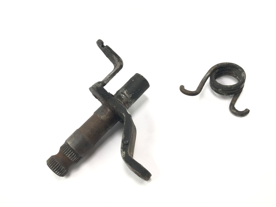 Honda FT 500 PC07 [1983] - Brake lever shaft brake pedal mount