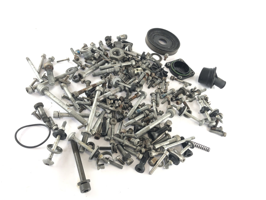 BMW R 1200 R [2007] - Screws and remaining parts bundle