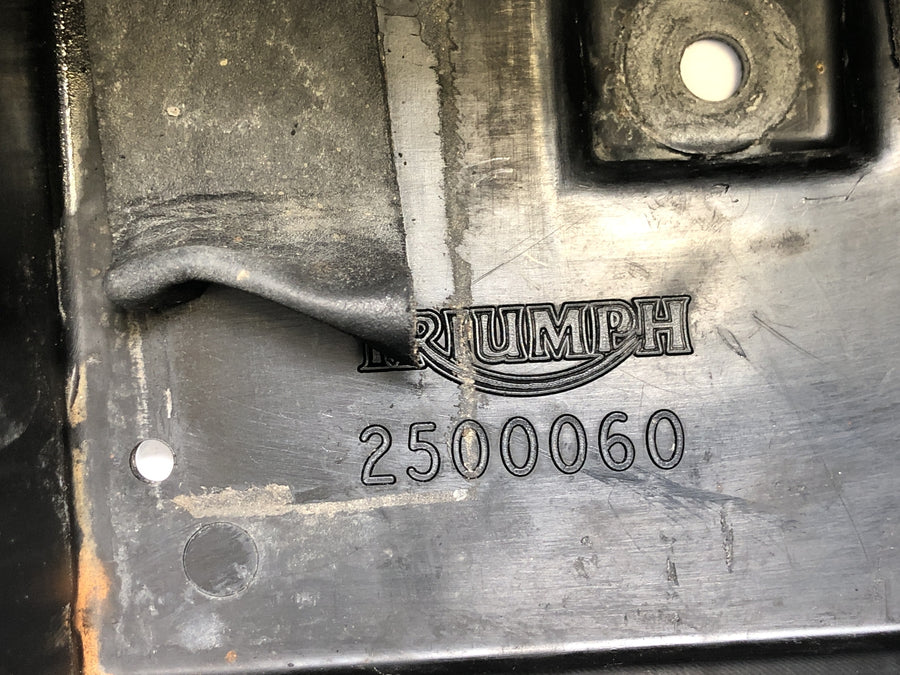 Triumph Daytona 900 T300D [1996] - Battery box battery compartment battery holder
