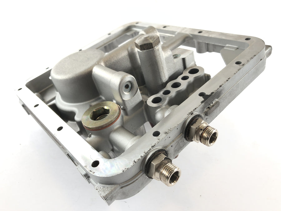 Moto Guzzi 1200 Sport [2007] - Oil pan deck mounting oil strainer and oil filter