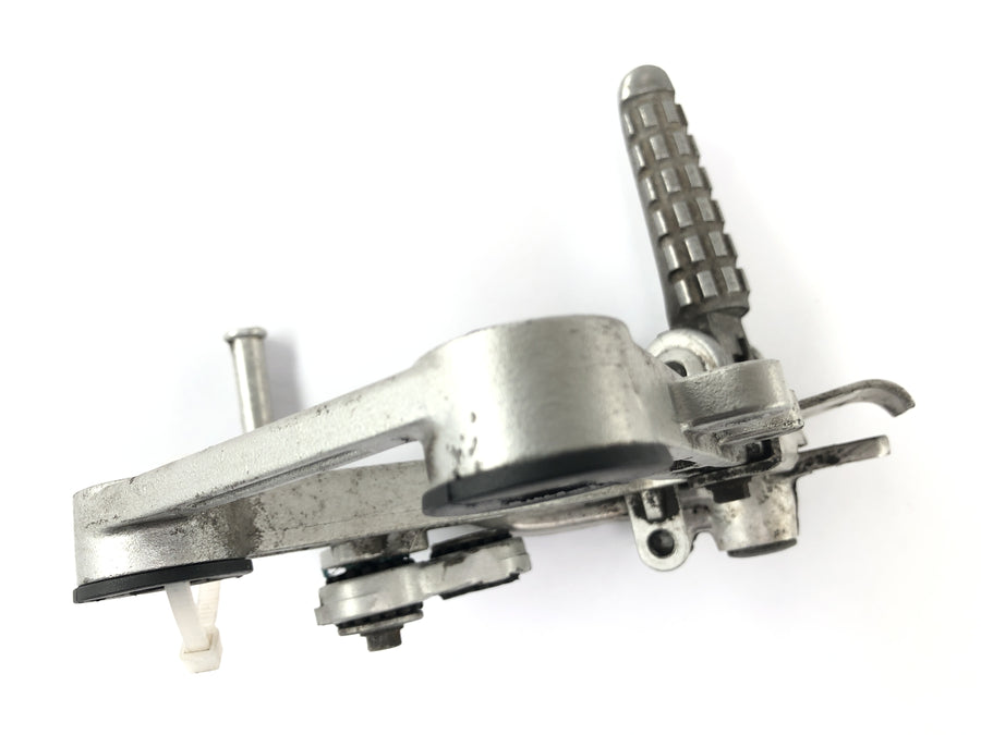 Cagiva MITO 125 EVO 8P [2000] - Driver's footrest roast footrest bracket on the right with brake pedal