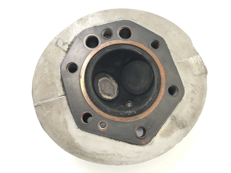 Moto Guzzi V7 Special [1971] - Cylinder head right