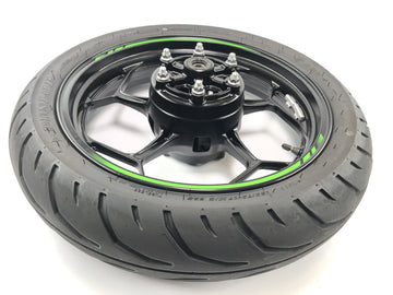 Kawasaki Ninja 125 BX125B [2024] - rear wheel tire rim aluminum rims behind