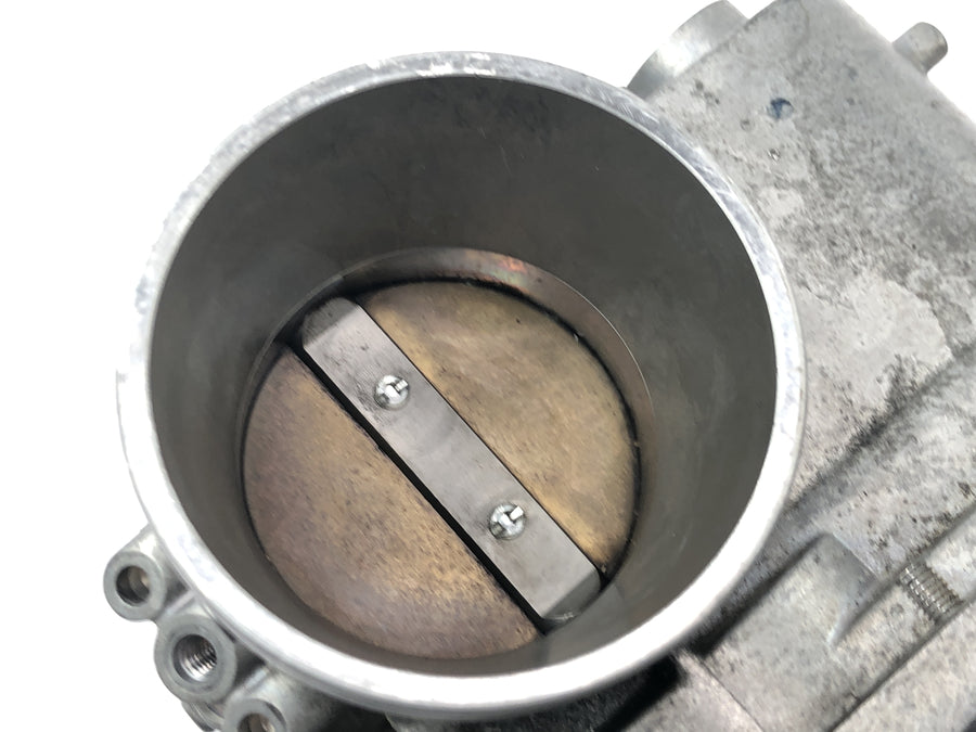 KTM Duke 690 A3 [2012] - Throttle valve injection system throttle body
