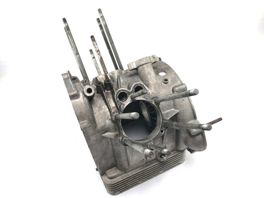 Moto Guzzi V7 Special [1971] - engine housing crankcase engine block empty housing