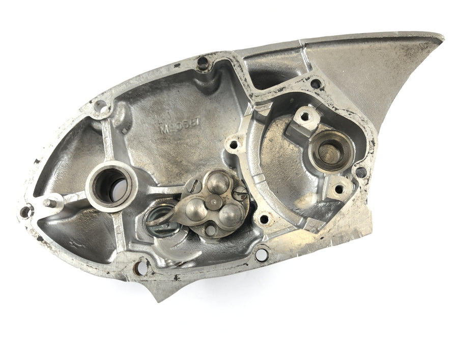 Triumph Bonneville T140V [1976] - Geared cover Motor lid on the right