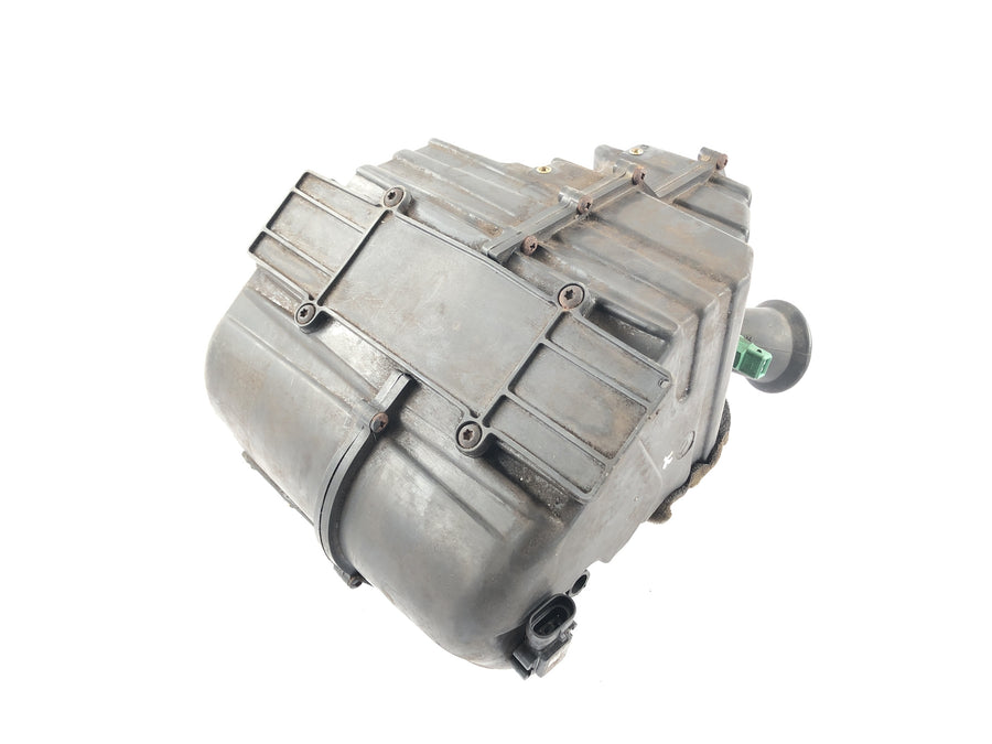 Triumph Speed ​​Triple 955i [1999] - Airbox