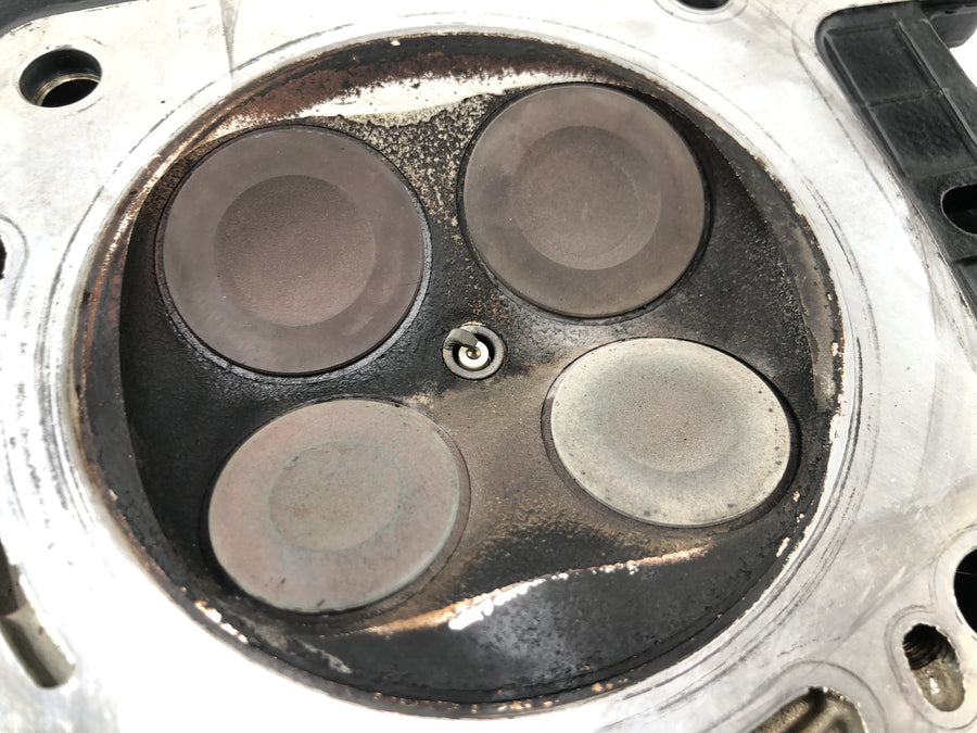 Moto Guzzi Stelvio 1200 8V [2016] - cylinder head valve head left