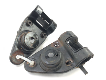 Yamaha XT 500 1U6 [1981] - Lamp holder headlight mount set