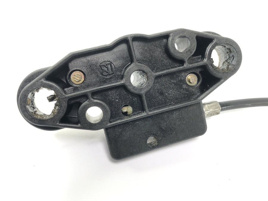 Kawasaki ZRX 1200 S ZRT20A [2002] - Seat locking