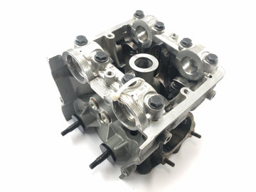 Ducati Multistrada 1200 S Touring [2009] - Cylinder head valve train at the front