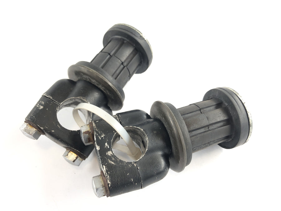 Yamaha XS 400 2A2 [1982] - Riser handlebar mount handlebar clamp