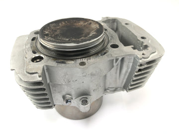 Kawasaki VN 1600 Classic VNT60A [2007] - cylinder with piston at the front