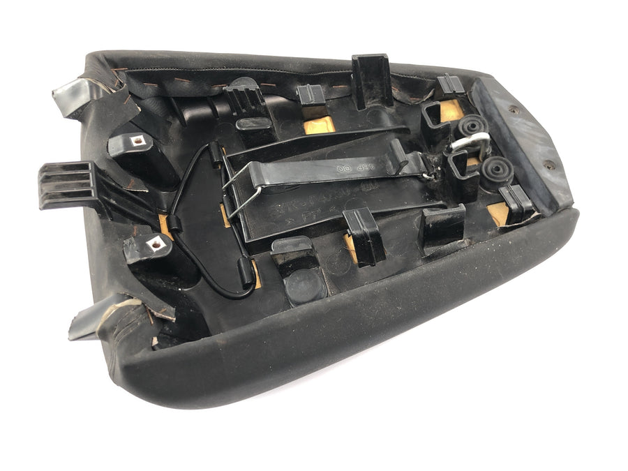 Yamaha MT 03 RM02 [2007] - Pillion seat, rear passenger seat cushion