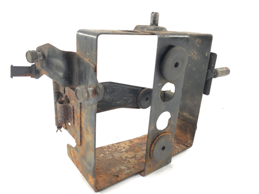 Yamaha XT 500 1U6 [1981] - Battery box battery holder
